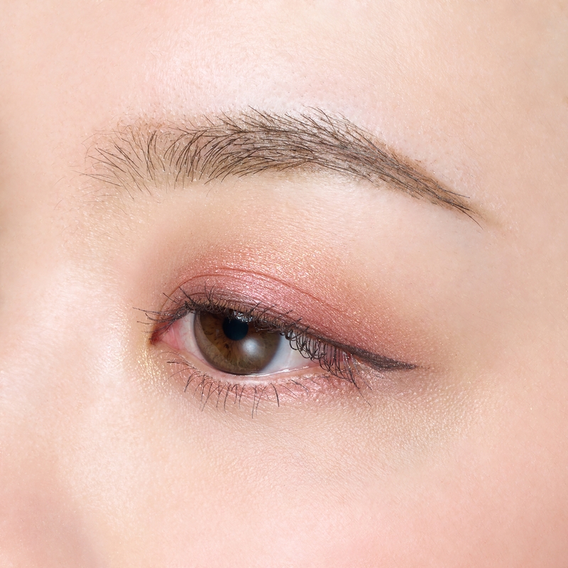 抜け感とモード感を叶えるおすすめパレットのSTAFF REVIEW