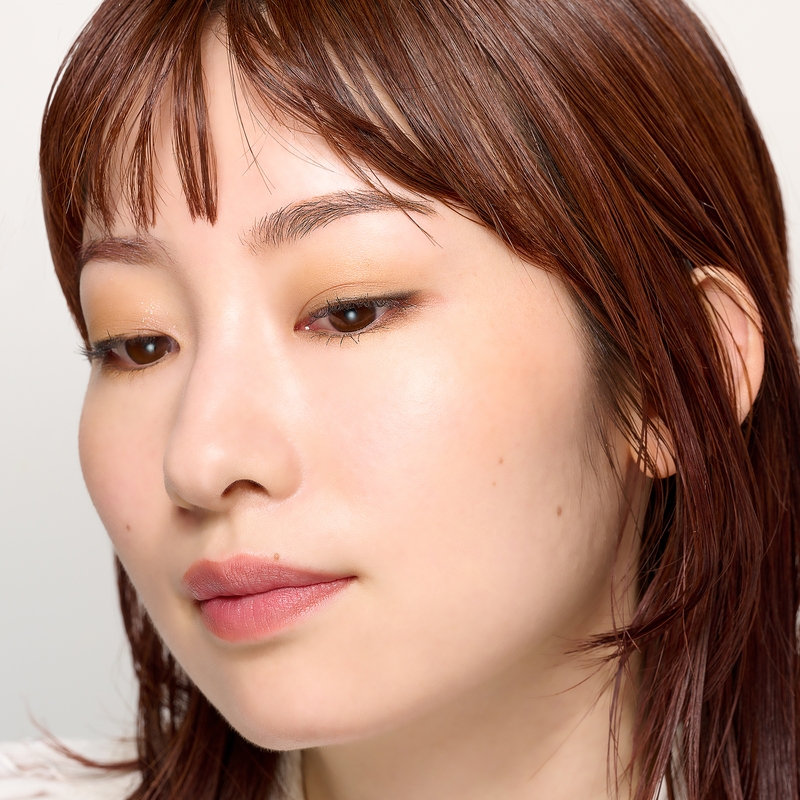 くすみレス・毛穴レスのうる艶ベースメイクアップのSTAFF REVIEW