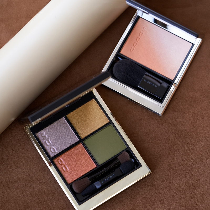 豊かなカラーを楽しむ、秋のこなれ旬顔メイクのSTAFF REVIEW