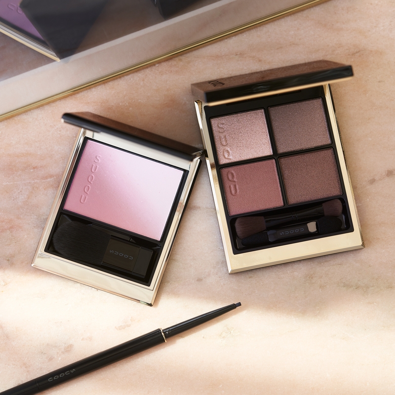 自然な陰影で魅せる冬の透明感メイクのSTAFF REVIEW | スナップ詳細