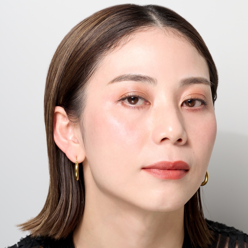 色×質感で私らしく遊ぶ新アイシャドウのSTAFF REVIEW | スナップ