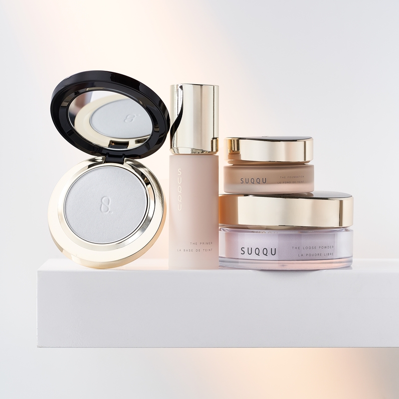 乾燥しやすい秋冬におすすめ、うるおいあふれる艶肌ベースメイクの