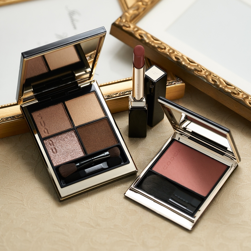 秋の気配を映す、やわらかな彩りメイクのSTAFF REVIEW | スナップ詳細