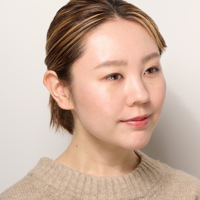 誰でも簡単にニュアンスチークを表現できる新ブラッシュのSTAFF REVIEW