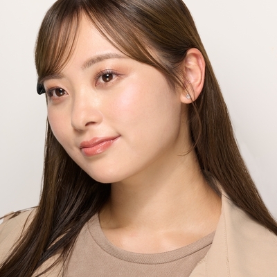 誰でも簡単にニュアンスチークを表現できる新ブラッシュのSTAFF REVIEW