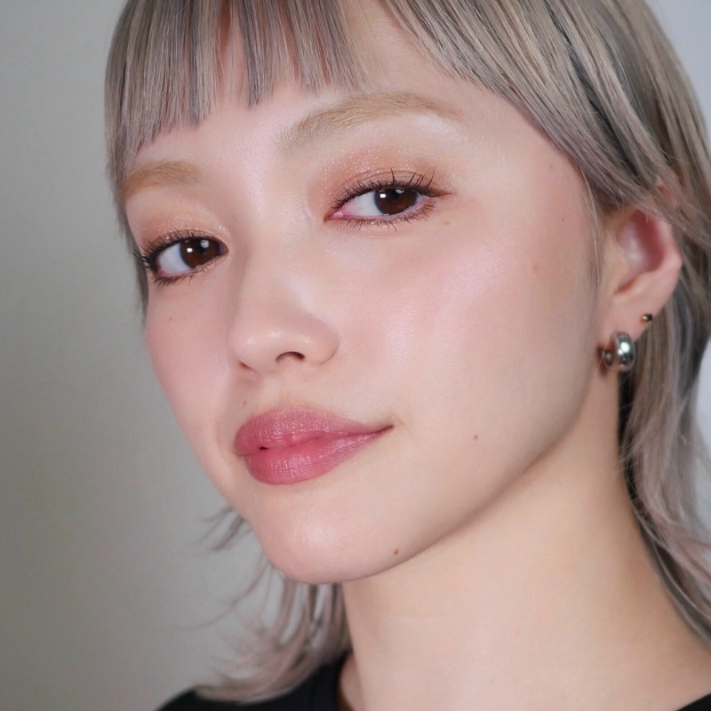 グリーンパールが煌めく、ナチュラルなブラウン系パレット | スナップ