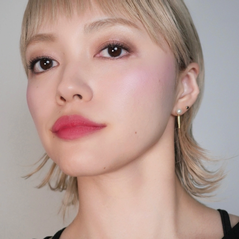 洒落感たっぷりのブラウン×モーヴ系パレットのSTAFF REVIEW | 洒落感