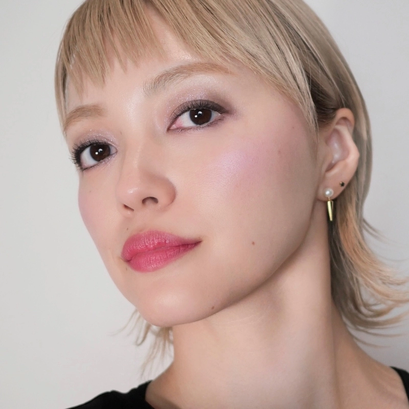 シックな眼差しを演出する、青みブラウン系パレット | スナップ詳細 シックな眼差しを演出する、青みブラウン系パレット | スナップ詳細