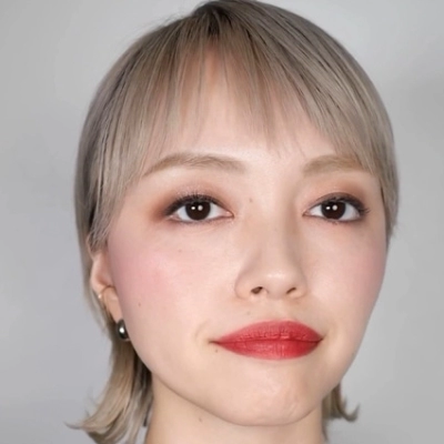 体温を感じさせる、冬のレッドブラウンメイク | スナップ詳細 | SUQQU