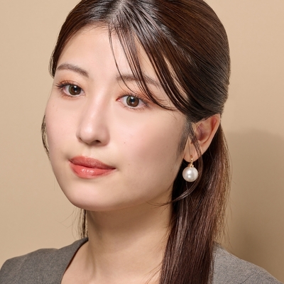 誰でも簡単にニュアンスチークを表現できる新ブラッシュのSTAFF REVIEW