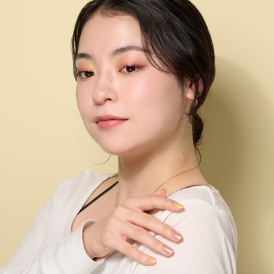 誰でも簡単にニュアンスチークを表現できる新ブラッシュのSTAFF REVIEW