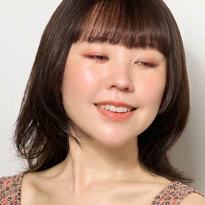 じゅわっとみずみずしい色艶の、湿感フェイスカラーのSTAFF REVIEW