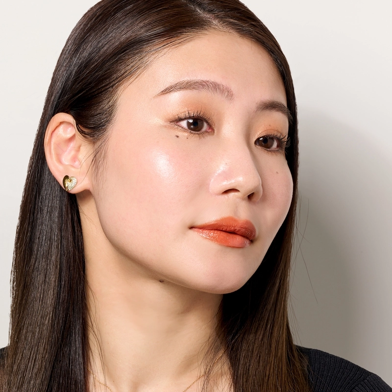 荒木のSTAFF REVIEW | スタッフ詳細 | SUQQU [スック] 公式サイト