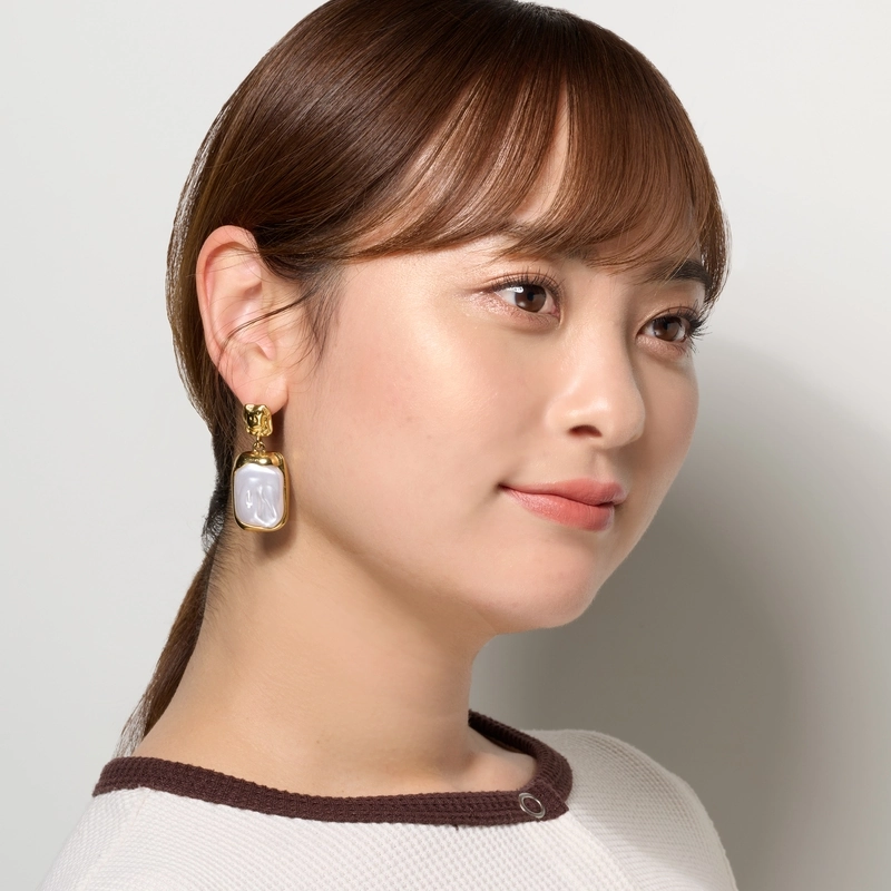 誰でも簡単にニュアンスチークを表現できる新ブラッシュ | スナップ